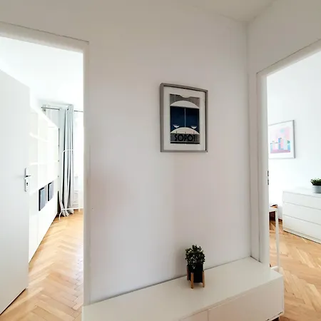 Duze Mieszkanie - Bitwy Pod Plowcami Apartment *
